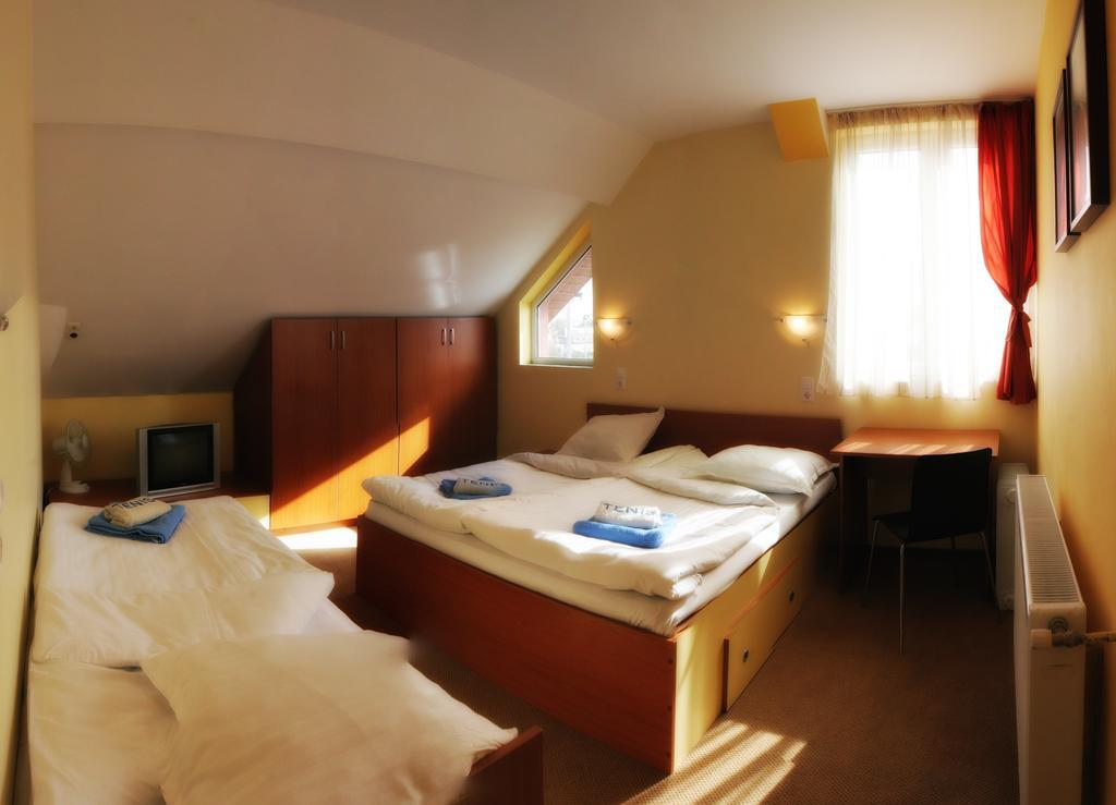 Hotel Pamira Sibiu Quarto foto